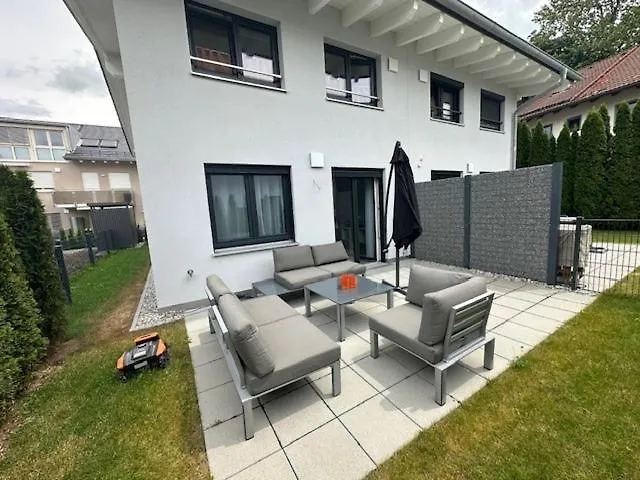 Ferienhaus Brunnthal Casa vacanze